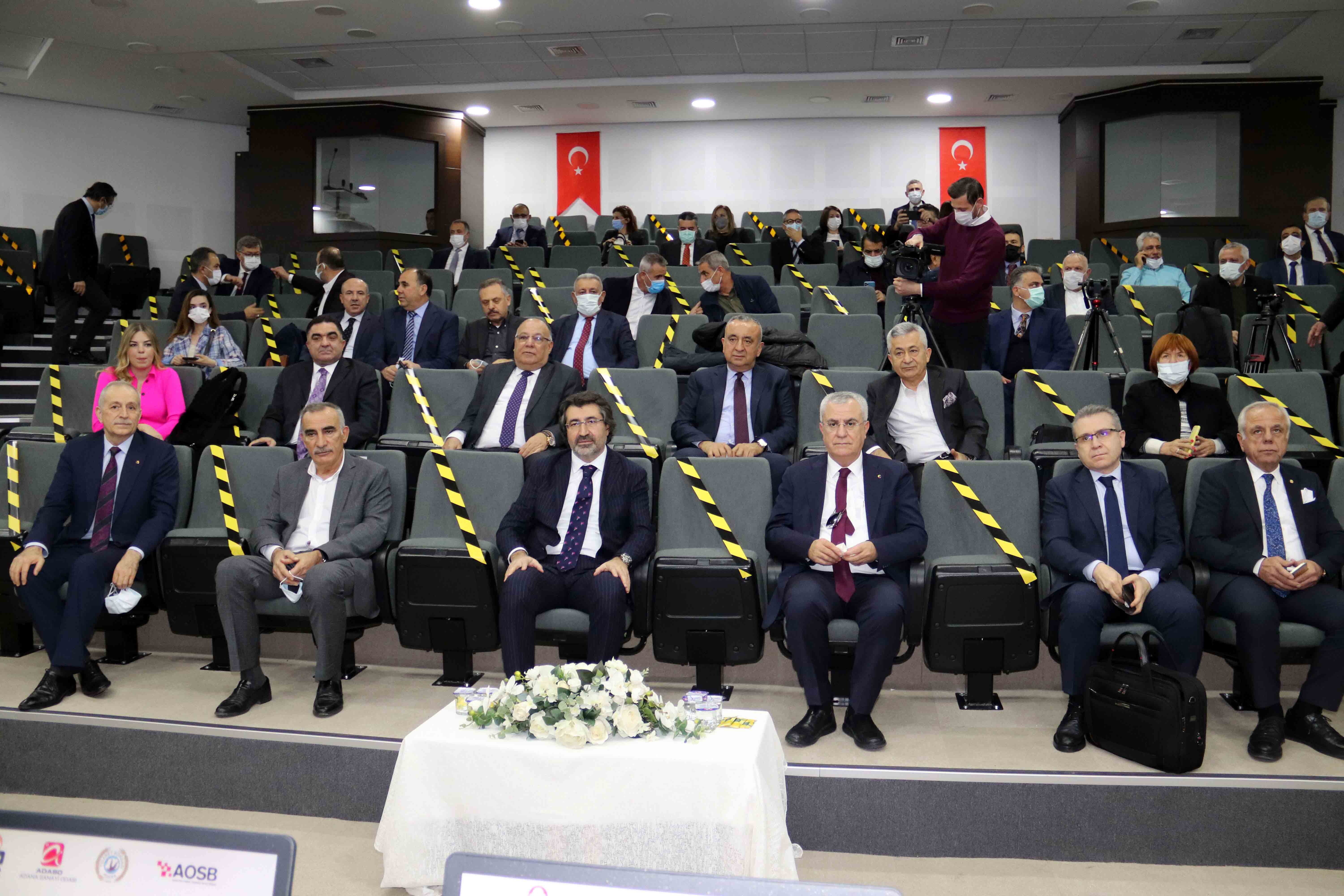 Ziraat Bankası Genel Müdürü Çakar, Adana'da iş insanlarıyla buluştu 